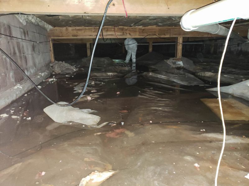 Sealed and Encapsulated Crawlspace